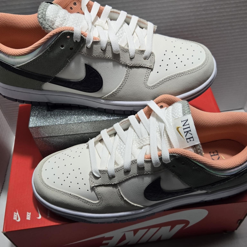 Nike Dunk Low SE  Black and White Sneakers Iconic Limited Edition Sz 11 NEW - Picture 9 of 16